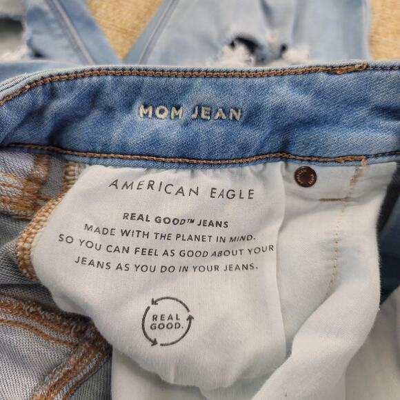 American Eagle Outfitters Light Blue High Rise Jeans - Picture 9 of 12